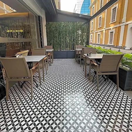 Hotel Mithras