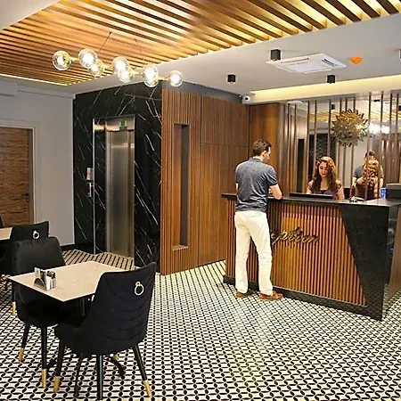 Hotel Mithras *